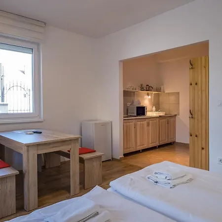 Bordoma Falusi Vendeghaz 3*