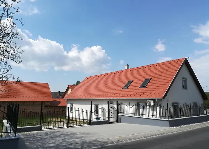 Bordoma Falusi Vendeghaz Pensjonat 3*